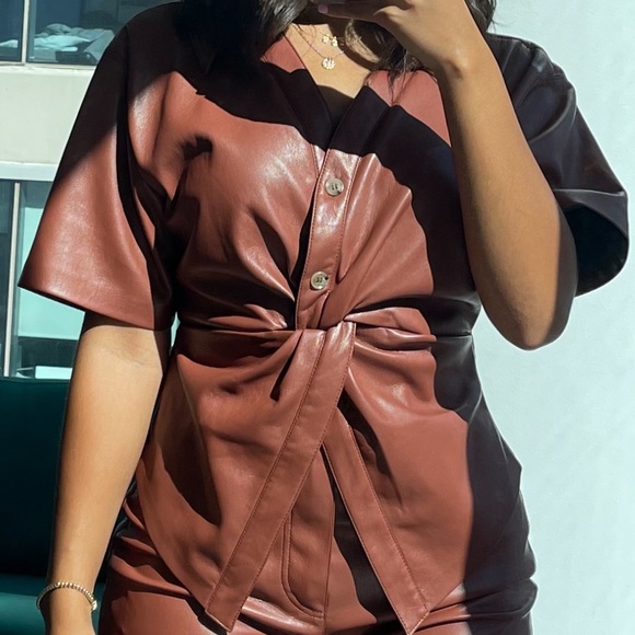 Nanushka Twisted Vegan Leather Top - Picture 2 of 3